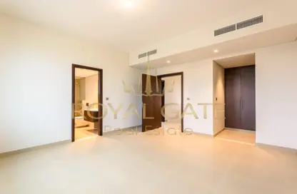 Townhouse - 4 Bedrooms - 5 Bathrooms for sale in Bloom Living - Zayed City (Khalifa City C) - Khalifa City - Abu Dhabi