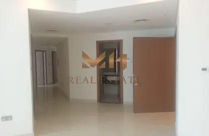 Apartment - 2 Bedrooms - 3 Bathrooms for rent in Landmark Tower - Corniche Road - Abu Dhabi