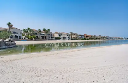 Villa - 3 Bedrooms - 4 Bathrooms for rent in Canal Cove Frond B - Canal Cove Villas - Palm Jumeirah - Dubai