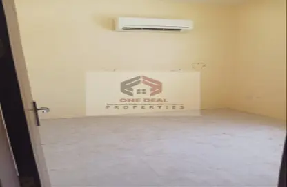 Apartment - 2 Bedrooms - 2 Bathrooms for rent in Al Markhaniya - Al Ain