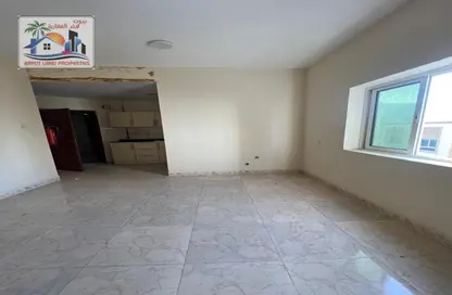 Apartment - 1 Bathroom for rent in Al Nabaa Building - Al Naba'ah - Al Sharq - Sharjah