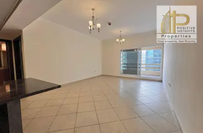 Apartment - 1 Bedroom - 1 Bathroom for rent in Zumurud Building - Al Barsha 1 - Al Barsha - Dubai