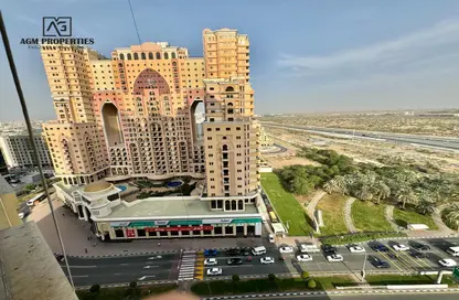 Apartment - 1 Bathroom for rent in Palace Tower 2 - Palace Towers - Dubai Silicon Oasis - Dubai