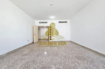 Apartment - 2 Bedrooms - 2 Bathrooms for rent in Khalifa Residential Complex B - Tourist Club Area - Abu Dhabi