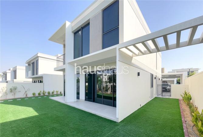 Villa - 4 Bedrooms - 5 Bathrooms for sale in Harmony - Tilal Al Ghaf - Dubai