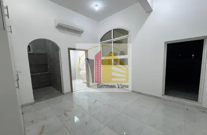 Apartment - 1 Bathroom for rent in Madinat Al Riyad - Abu Dhabi