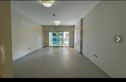 Apartment - 1 Bathroom for rent in Dune Residency - Jumeirah Village Circle - Dubai