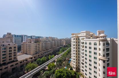 Apartment - 1 Bedroom - 2 Bathrooms for sale in Jash Hamad - Shoreline Apartments - Palm Jumeirah - Dubai