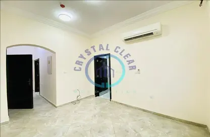 Apartment - 2 Bedrooms - 2 Bathrooms for rent in Al Khabisi - Al Ain