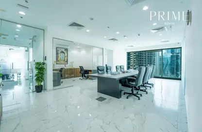 Office Space - Studio - 1 Bathroom for rent in The Burlington - Business Bay - Dubai