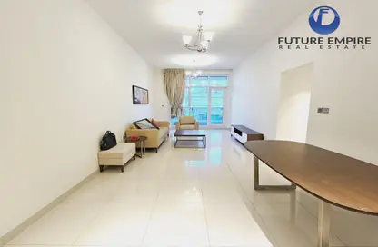 Apartment - 2 Bedrooms - 3 Bathrooms for rent in Emerald Jadaf Metro - Al Jaddaf - Dubai