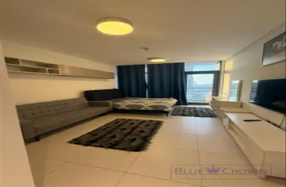 Apartment - 1 Bathroom for rent in Al Waleed Garden 2 - Al Waleed Garden - Al Jaddaf - Dubai