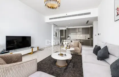 Apartment - 1 Bedroom - 1 Bathroom for sale in Sunrise Bay - EMAAR Beachfront - Dubai Harbour - Dubai