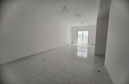 Apartment - 3 Bedrooms - 2 Bathrooms for rent in Sheikh Jaber Al Sabah Street - Al Naimiya - Al Nuaimiya - Ajman