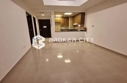 Apartment - 2 Bedrooms - 2 Bathrooms for rent in Sama Tower - Electra Street - Abu Dhabi