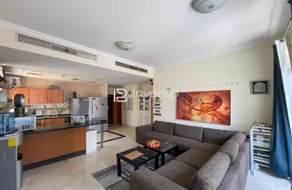 Apartment - 1 Bedroom - 2 Bathrooms for sale in Emerald Residence - Dubai Marina - Dubai