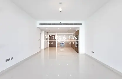 Apartment - 2 Bedrooms - 2 Bathrooms for sale in Beach Isle - EMAAR Beachfront - Dubai Harbour - Dubai