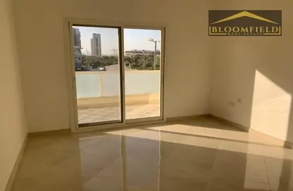 Villa - 5 Bedrooms - 6 Bathrooms for rent in Garden Lane Villas - Jumeirah Village Circle - Dubai