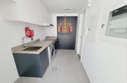 Apartment - 1 Bathroom for rent in The Solo - Aljada - Sharjah