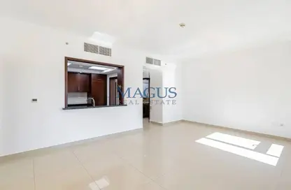 Apartment - 1 Bedroom - 2 Bathrooms for rent in Burj Khalifa Area - Downtown Dubai - Dubai