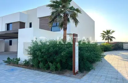 Villa - 4 Bedrooms - 5 Bathrooms for sale in Noya Viva - Noya - Yas Island - Abu Dhabi