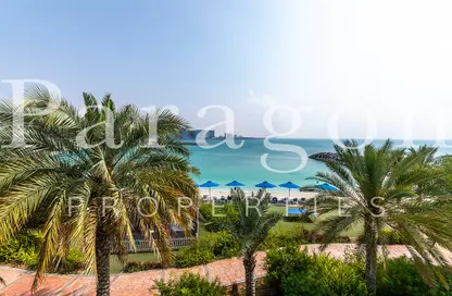 Apartment - 2 Bedrooms - 3 Bathrooms for rent in Pacific Fiji - Pacific - Al Marjan Island - Ras Al Khaimah