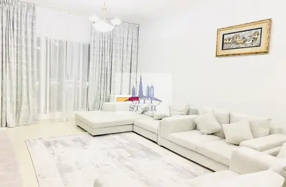 Apartment - 2 Bedrooms - 3 Bathrooms for rent in Magnolia 2 - Emirates Gardens 2 - Jumeirah Village Circle - Dubai