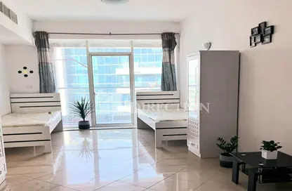 Apartment - 2 Bedrooms - 3 Bathrooms for rent in Hub Canal 2 - Hub-Golf Towers - Dubai Sports City - Dubai