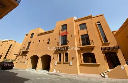 Villa - 4 Bedrooms - 6 Bathrooms for rent in Khalifa Park - Eastern Road - Abu Dhabi