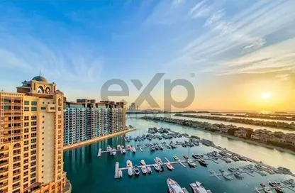 Apartment - 2 Bedrooms - 4 Bathrooms for rent in Marina Residences 2 - Marina Residences - Palm Jumeirah - Dubai