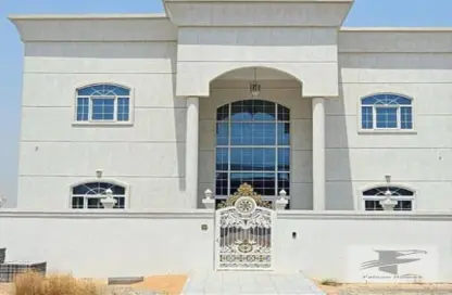 Villa - 5 Bedrooms - 7 Bathrooms for rent in Nad Al Sheba Villas - Nad Al Sheba 3 - Nad Al Sheba - Dubai