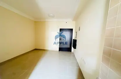 Apartment - 1 Bathroom for rent in GGICO Building Moweilah - Muwaileh Commercial - Sharjah