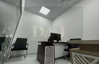 Office Space - Studio - 1 Bathroom for rent in Red Avenue - Al Garhoud - Dubai