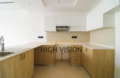 Townhouse - 2 Bedrooms - 3 Bathrooms for rent in Aldhay at Bloom Gardens - Bloom Gardens - Al Salam Street - Abu Dhabi