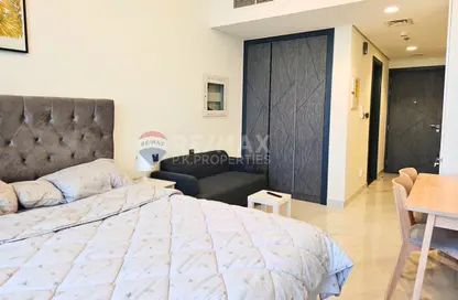 Apartment - 1 Bathroom for rent in Samana Golf Avenue - Dubai Studio City - Dubai