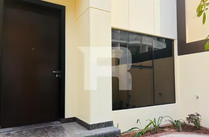 Townhouse - 3 Bedrooms - 4 Bathrooms for rent in Arenco Villas - Jumeirah Village Circle - Dubai