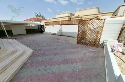 Villa - 4 Bedrooms - 5 Bathrooms for rent in Oud Bin Sag-Han - Al Muwaiji - Al Ain