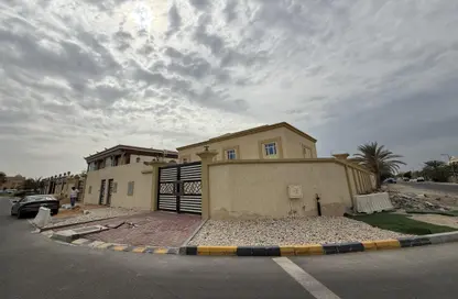 Villa - 5 Bedrooms - 7 Bathrooms for rent in Al Goaz - Wasit - Sharjah