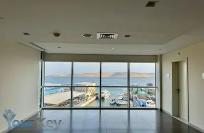 Apartment - 3 Bedrooms - 4 Bathrooms for rent in Al Marasy - Al Bateen - Abu Dhabi