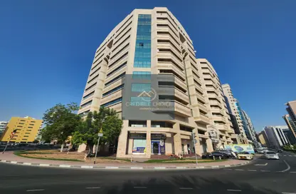 Apartment - 3 Bedrooms - 4 Bathrooms for rent in Maktoum Road - Deira - Dubai