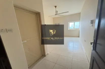 Apartment - 1 Bedroom - 2 Bathrooms for rent in Al Mina Building - Al Rawda 2 - Al Rawda - Ajman