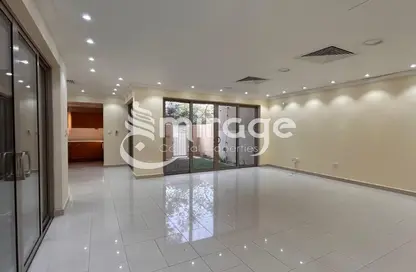 Townhouse - 3 Bedrooms - 4 Bathrooms for rent in Yasmin Community - Al Raha Gardens - Abu Dhabi