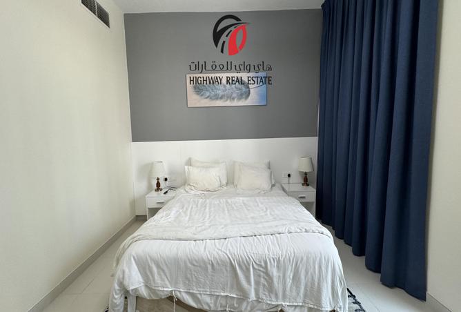 Apartment - 1 Bedroom - 2 Bathrooms for rent in Jumeirah Garden City - Al Satwa - Dubai