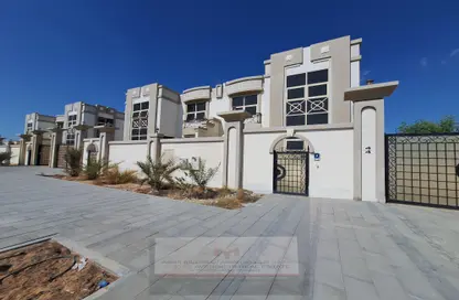 Villa - 5 Bedrooms - 6 Bathrooms for rent in Mohamed Bin Zayed Centre - Mohamed Bin Zayed City - Abu Dhabi