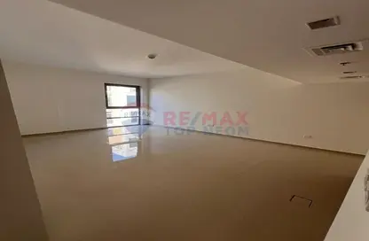 Apartment - 1 Bedroom - 1 Bathroom for sale in Woroud 2 - Al Zahia - Muwaileh Commercial - Sharjah