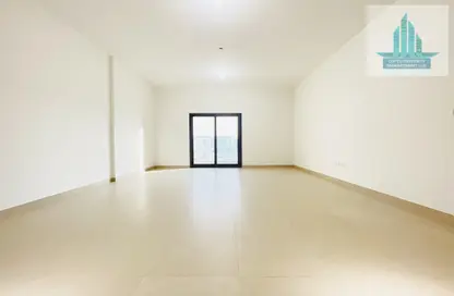 Apartment - 2 Bedrooms - 3 Bathrooms for rent in Al Falah Street - City Downtown - Abu Dhabi