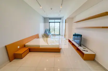 Apartment - 1 Bathroom for rent in Blue Waves Tower - Dubai Residence Complex - Dubai