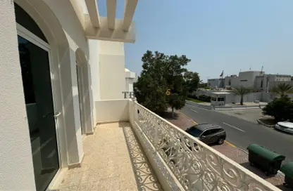 Villa - 4 Bedrooms - 6 Bathrooms for rent in Al Khalidiya - Abu Dhabi