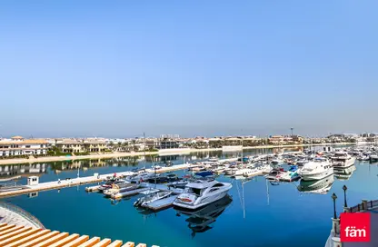 Apartment - 1 Bathroom for sale in Palm Views East - Palm Views - Palm Jumeirah - Dubai