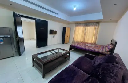 Apartment - 1 Bathroom for rent in Khalifa City A Villas - Khalifa City A - Khalifa City - Abu Dhabi